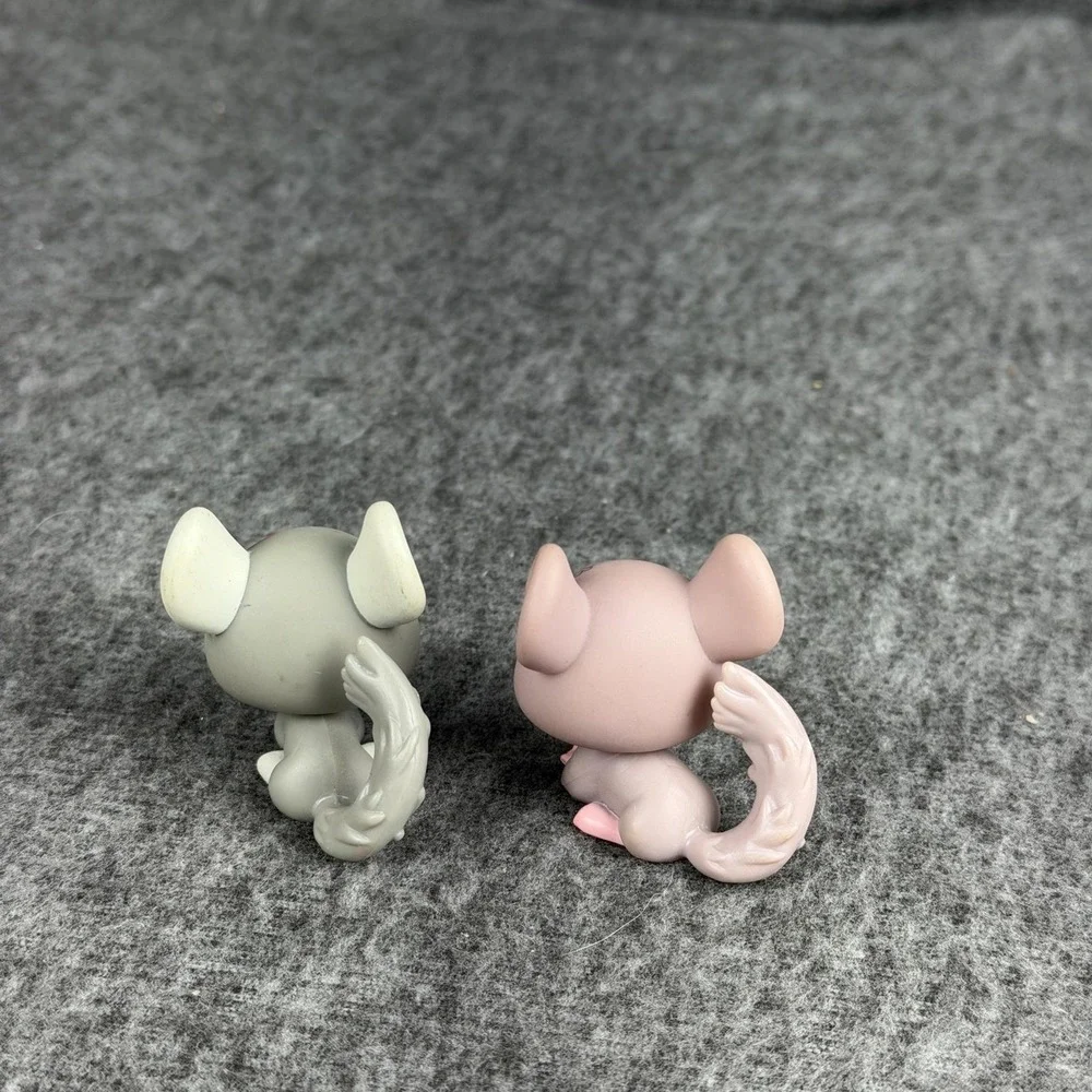 Hasbro Littlest Pet Shop 495 630 Chinchilla Figures Lot 2 Gray‎ Pink 2007 LPS